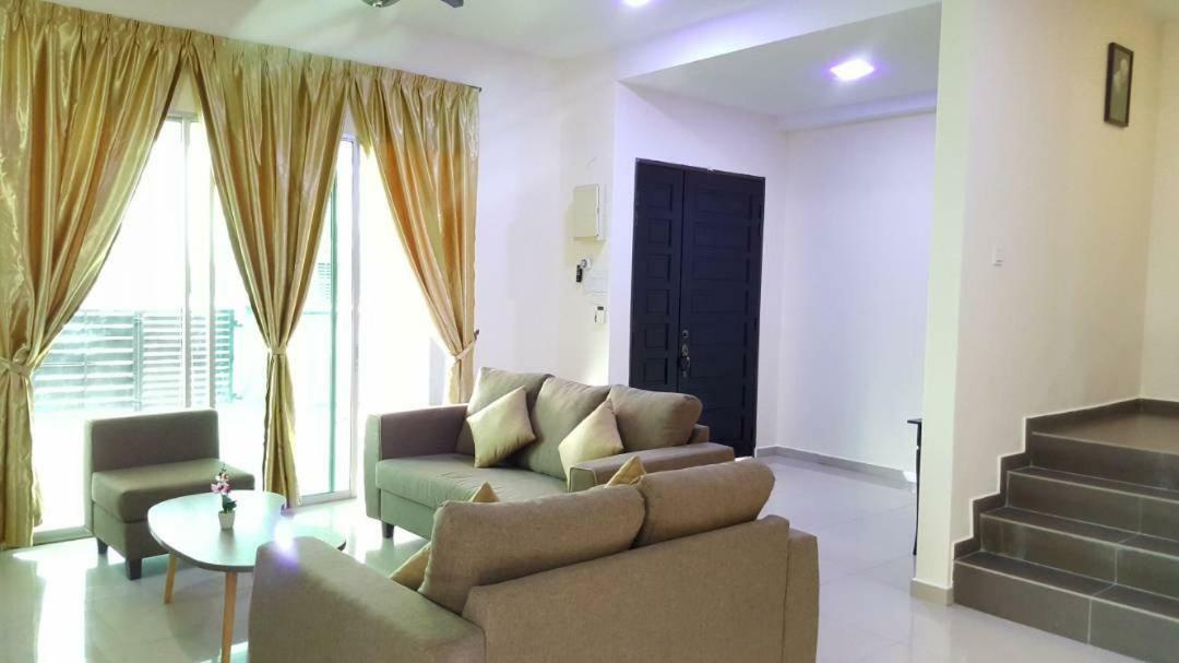 Ipoh Easteden Homestay Extérieur photo